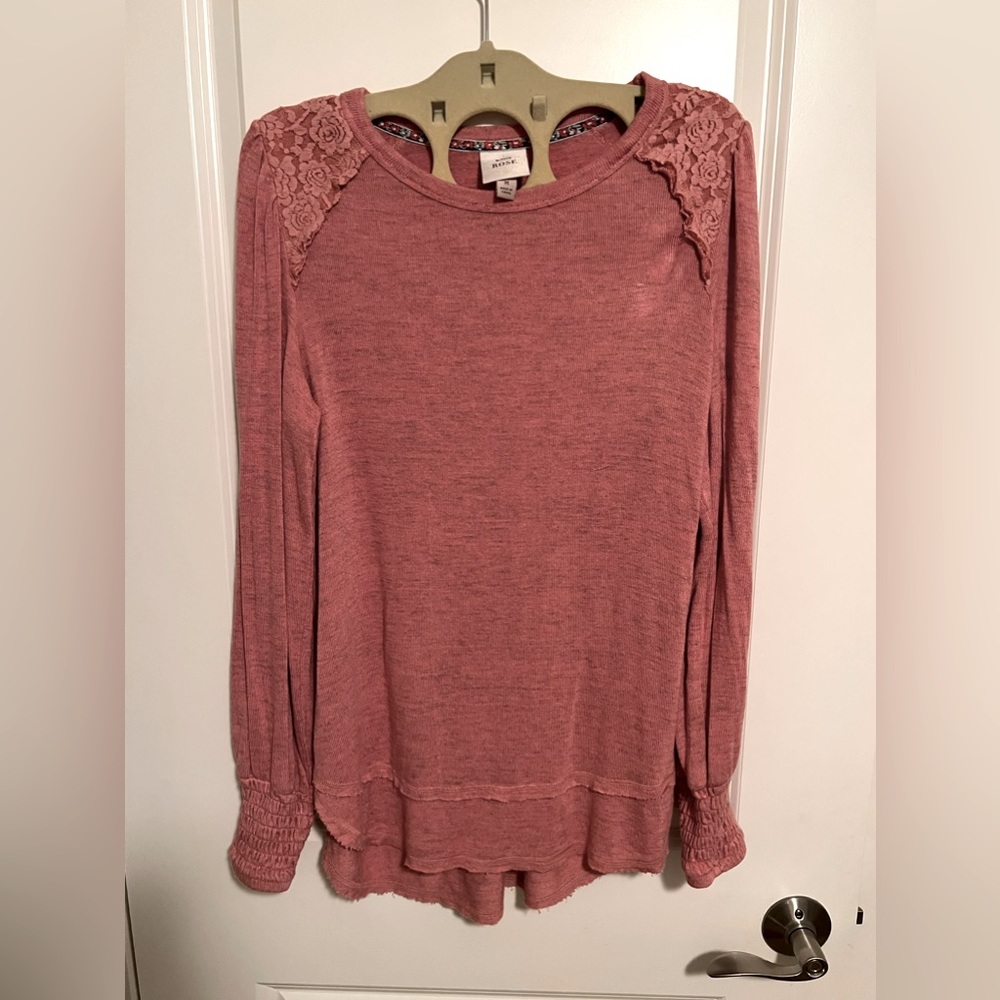 Rosy and lacy comfy long sleeve t-shirt